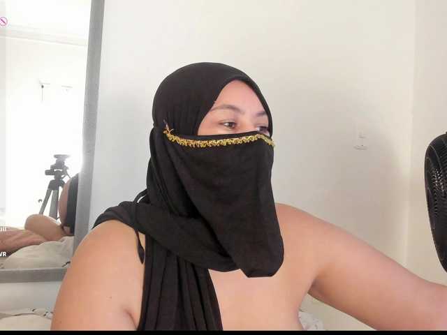 amina-hafssa's BongaCams show and profile