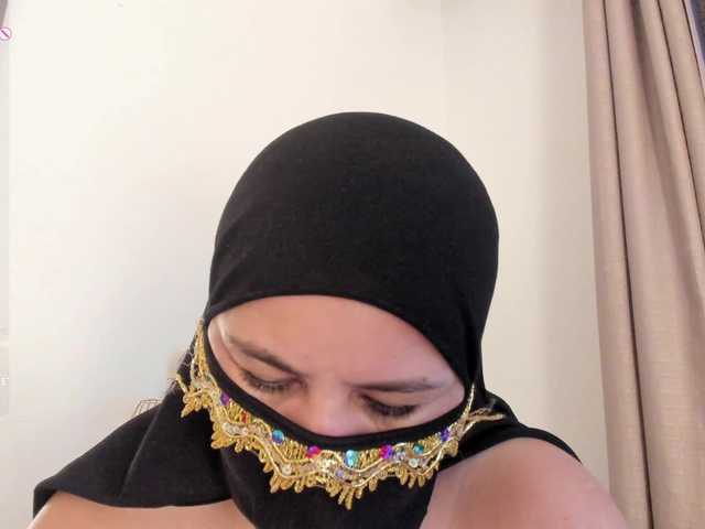 amina-hafssa's BongaCams show and profile