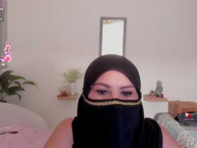 amina-hafssa's BongaCams show and profile