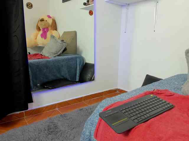 thin-princess webcam