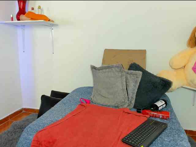 thin-princess webcam