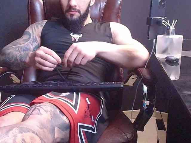 MateoBnt Live Webcam on BongaCams