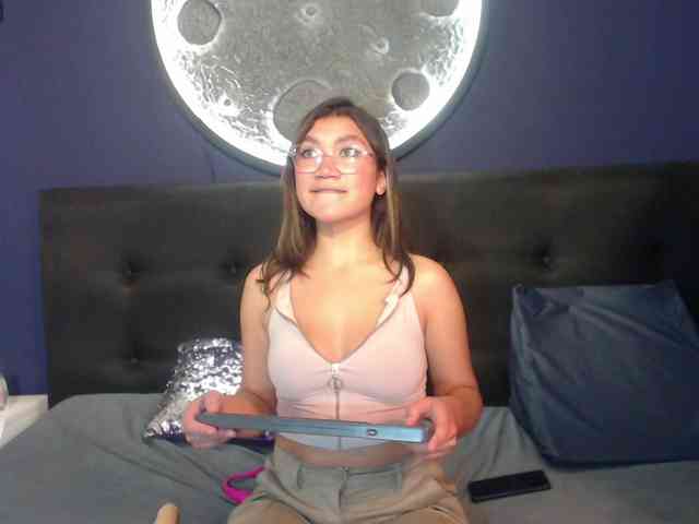 bombom-24 webcam