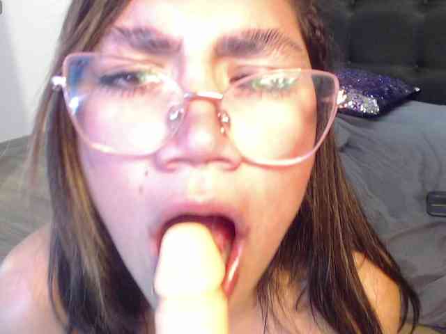 bombom-24 webcam