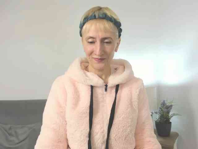 MargaretCherry webcam