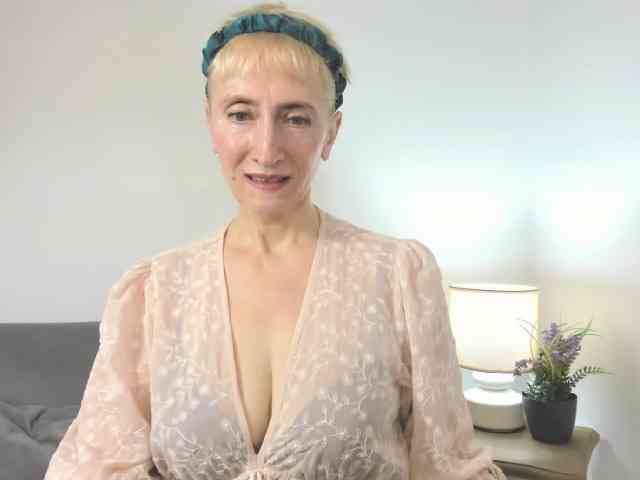MargaretCherry webcam