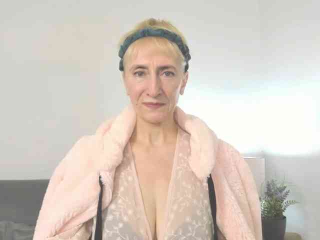 MargaretCherry webcam