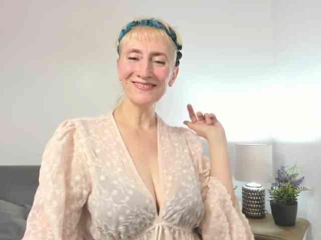 MargaretCherry webcam
