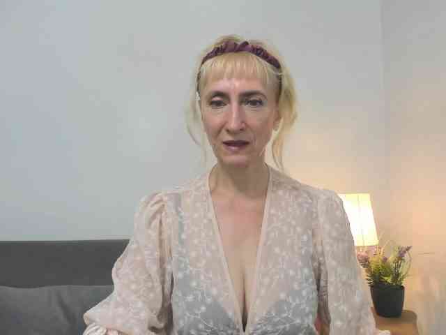MargaretCherry webcam