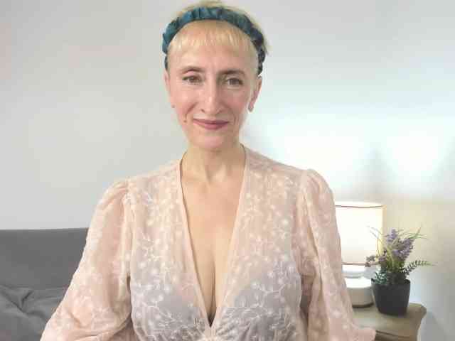 MargaretCherry webcam