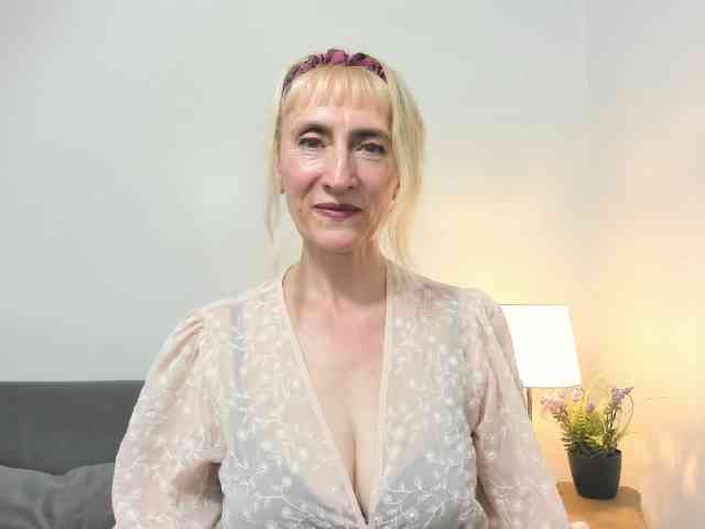 MargaretCherry webcam
