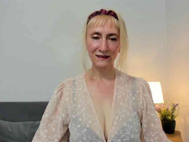 MargaretCherry webcam