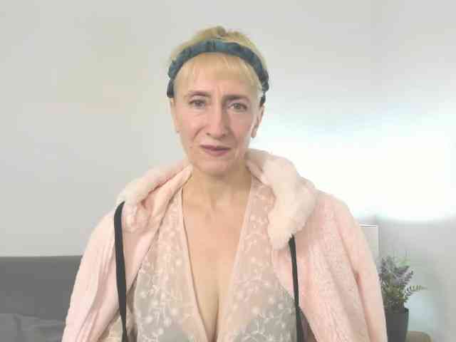 MargaretCherry webcam