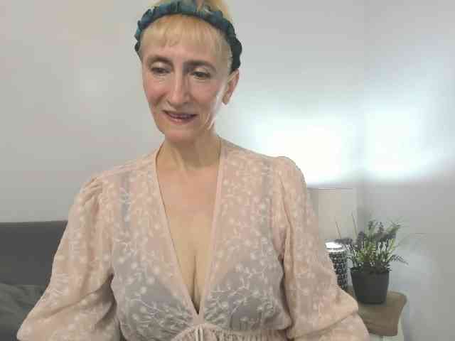 MargaretCherry's webcam live show