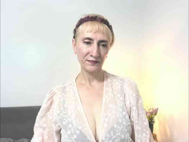 MargaretCherry webcam
