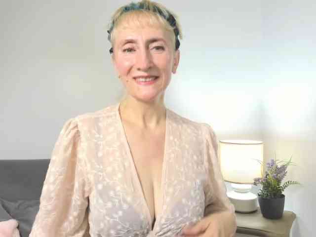 MargaretCherry webcam