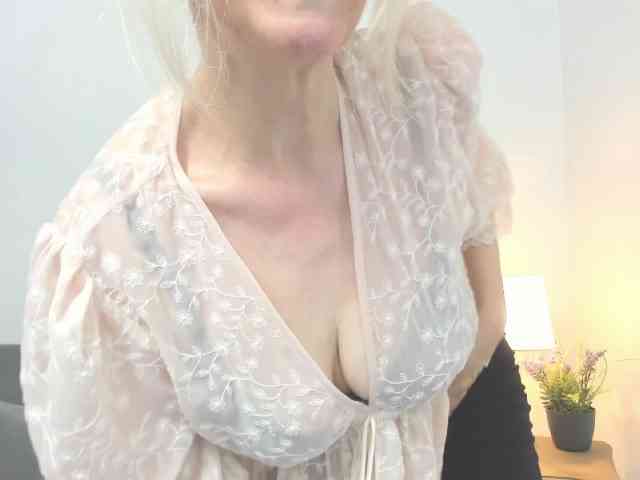 MargaretCherry webcam