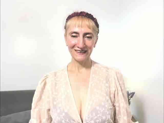 MargaretCherry webcam
