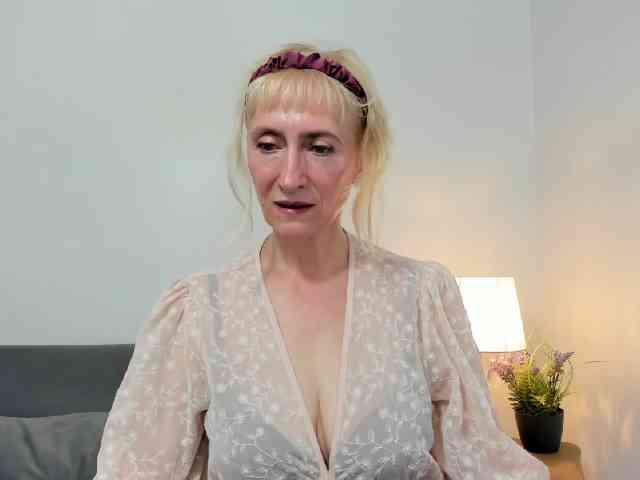 MargaretCherry webcam