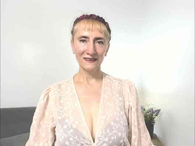 MargaretCherry webcam
