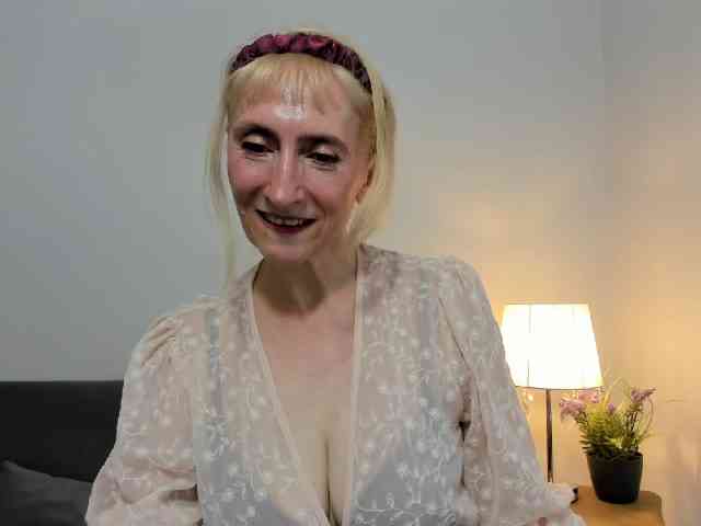 MargaretCherry webcam
