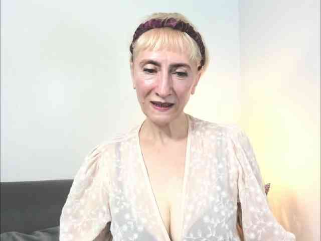 MargaretCherry webcam