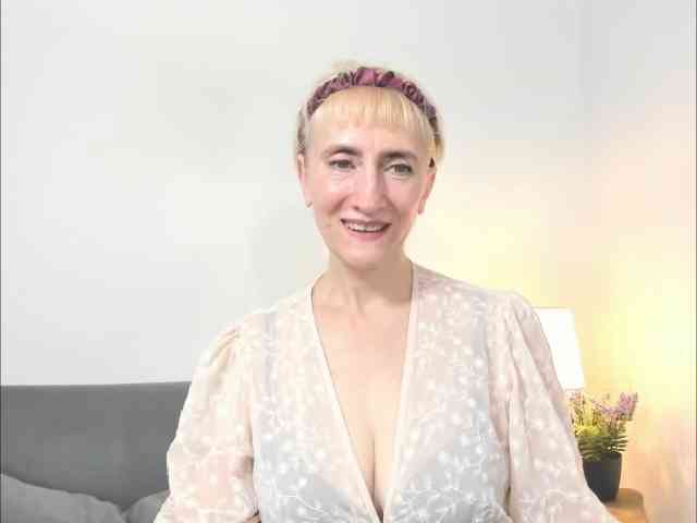 MargaretCherry webcam