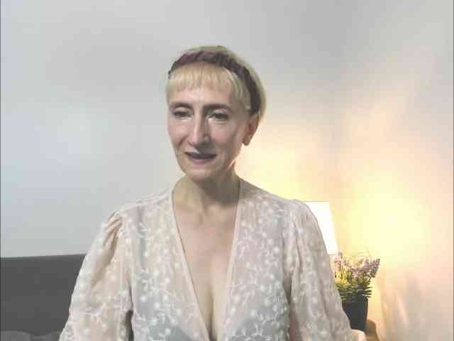 MargaretCherry webcam