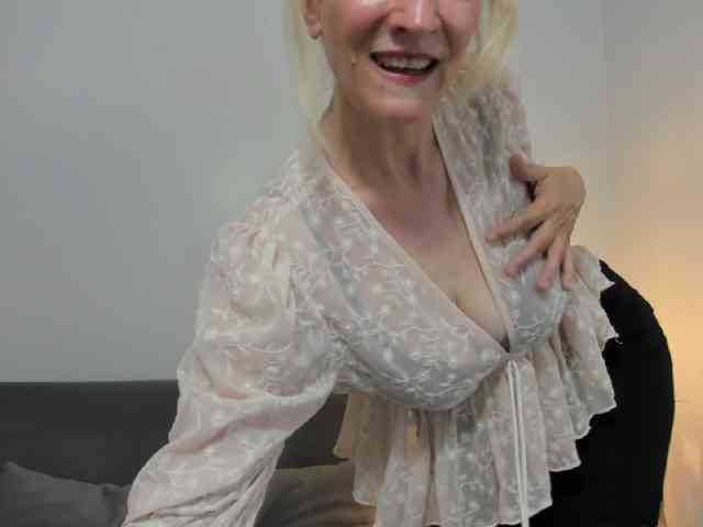 MargaretCherry webcam
