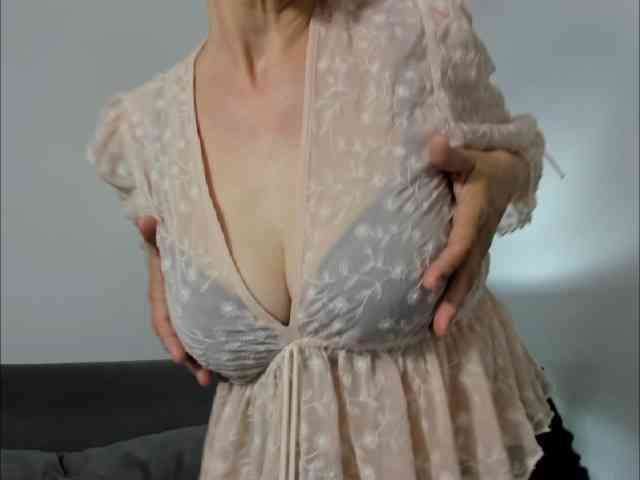 MargaretCherry webcam