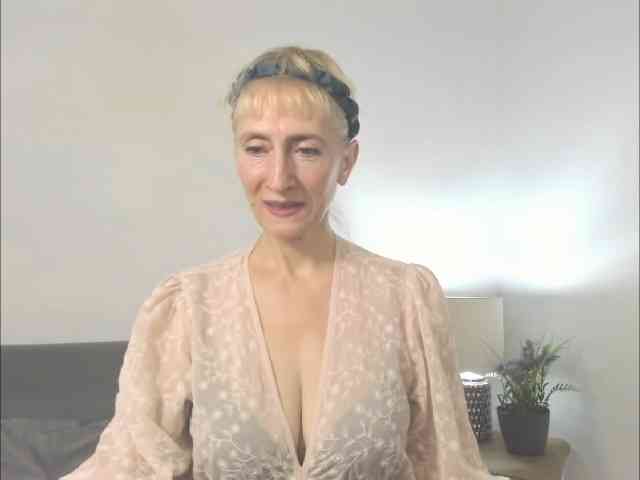 MargaretCherry webcam