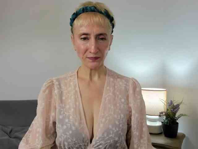 MargaretCherry webcam