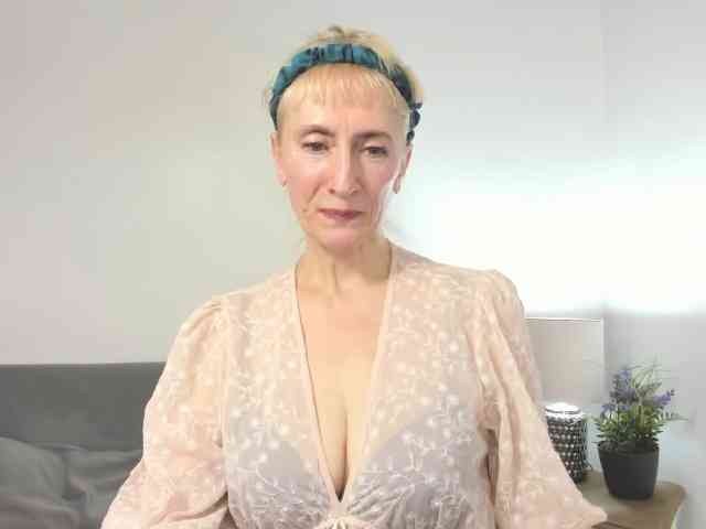 MargaretCherry webcam