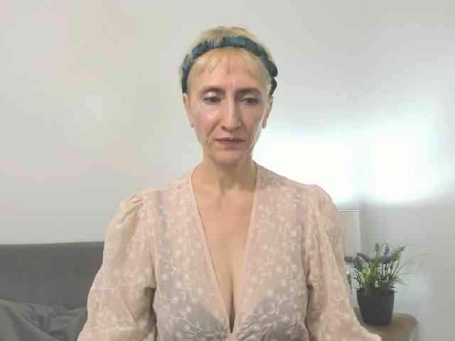 MargaretCherry's webcam live show