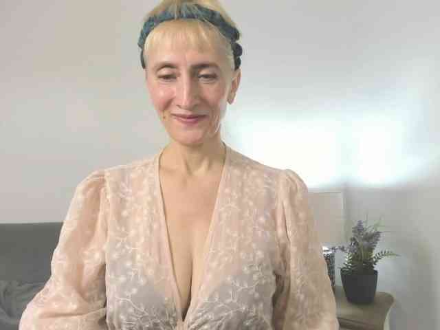 MargaretCherry webcam