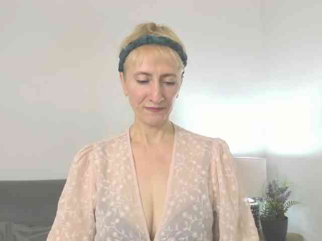 MargaretCherry webcam