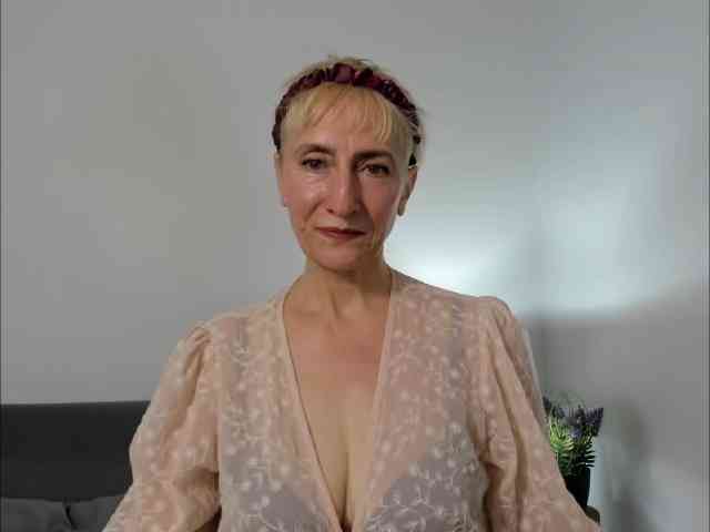 MargaretCherry webcam