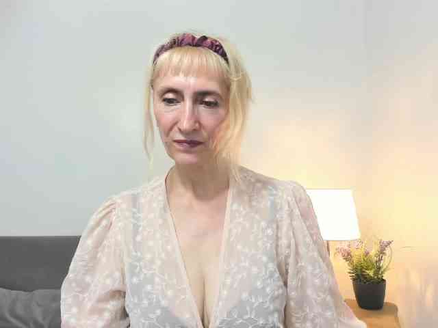 MargaretCherry webcam
