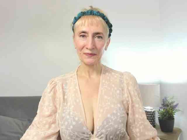 MargaretCherry webcam