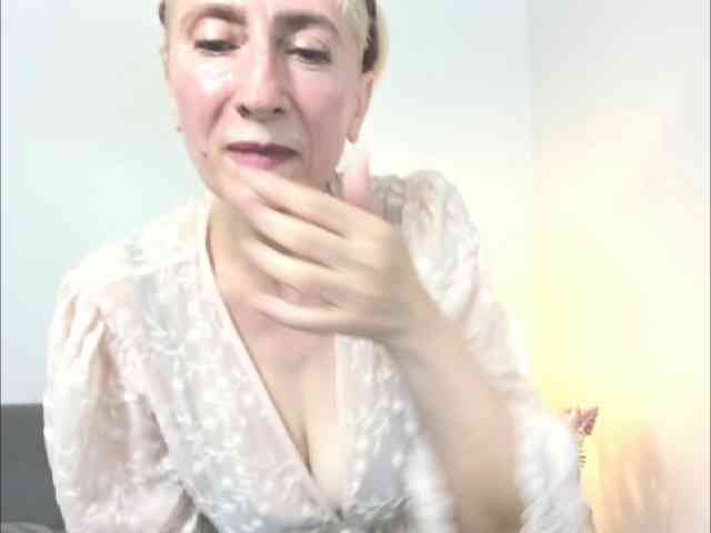 MargaretCherry webcam