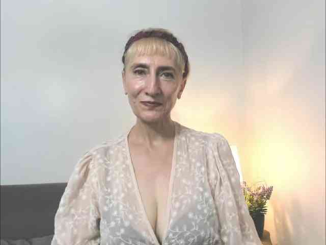 MargaretCherry webcam