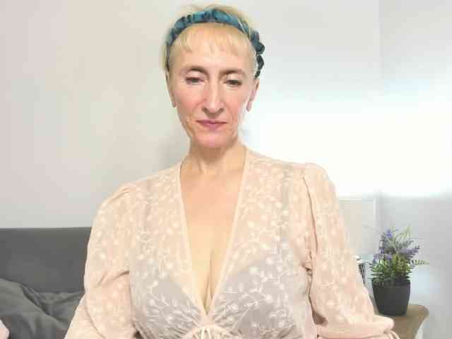 MargaretCherry webcam