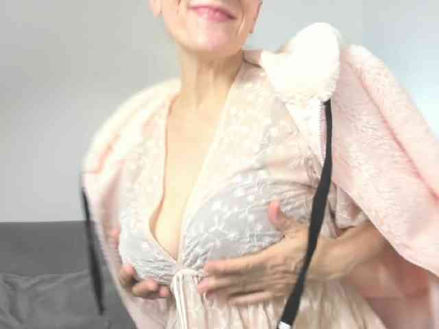 MargaretCherry webcam