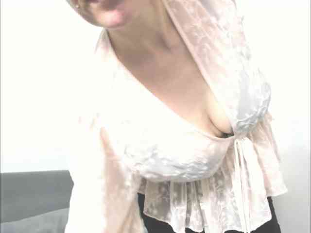 MargaretCherry webcam