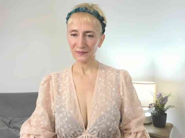 MargaretCherry webcam
