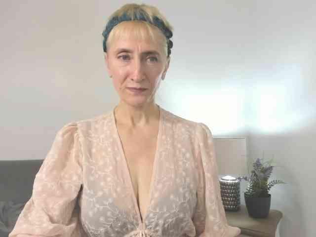 MargaretCherry webcam