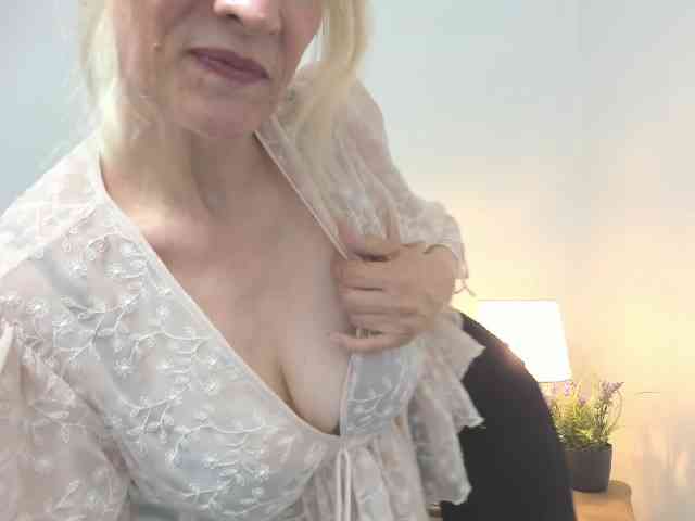 MargaretCherry webcam