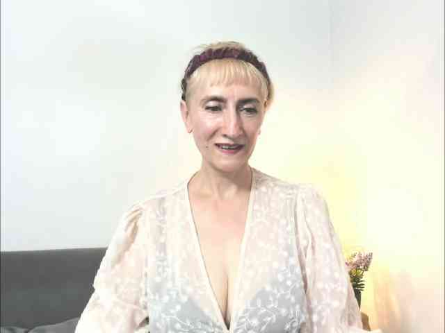 MargaretCherry webcam