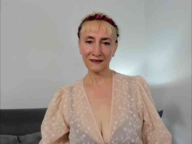 MargaretCherry webcam
