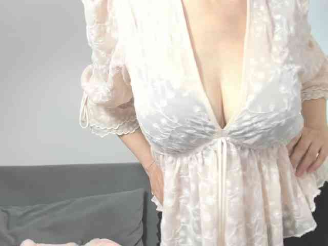 MargaretCherry webcam